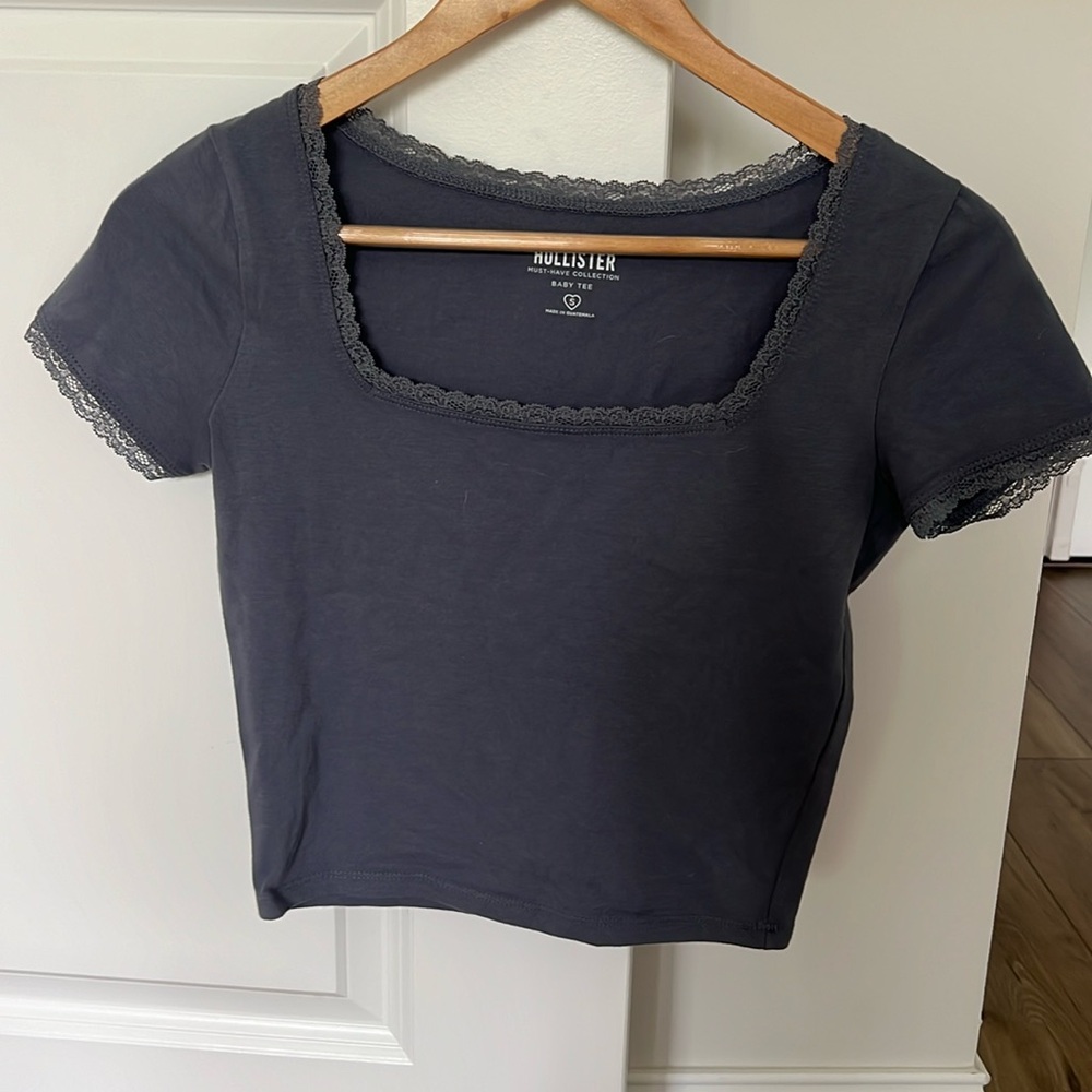 Hollister Baby Tee Navy Lace Size Small